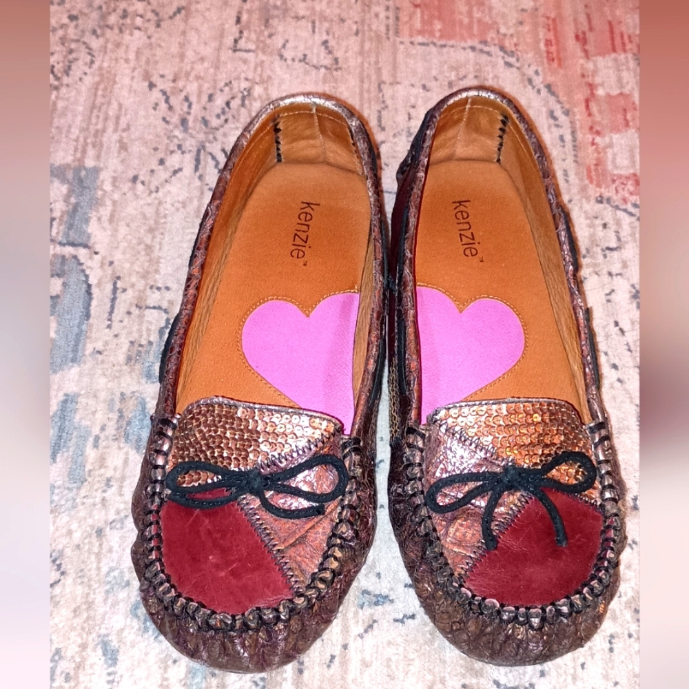 Kenzie Devia snake Print patch Print Slip On Loafers Size 8.5